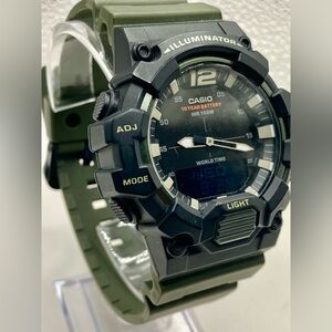 Casio Illuminator HDC-700, tactical black & olive, light works, working battery